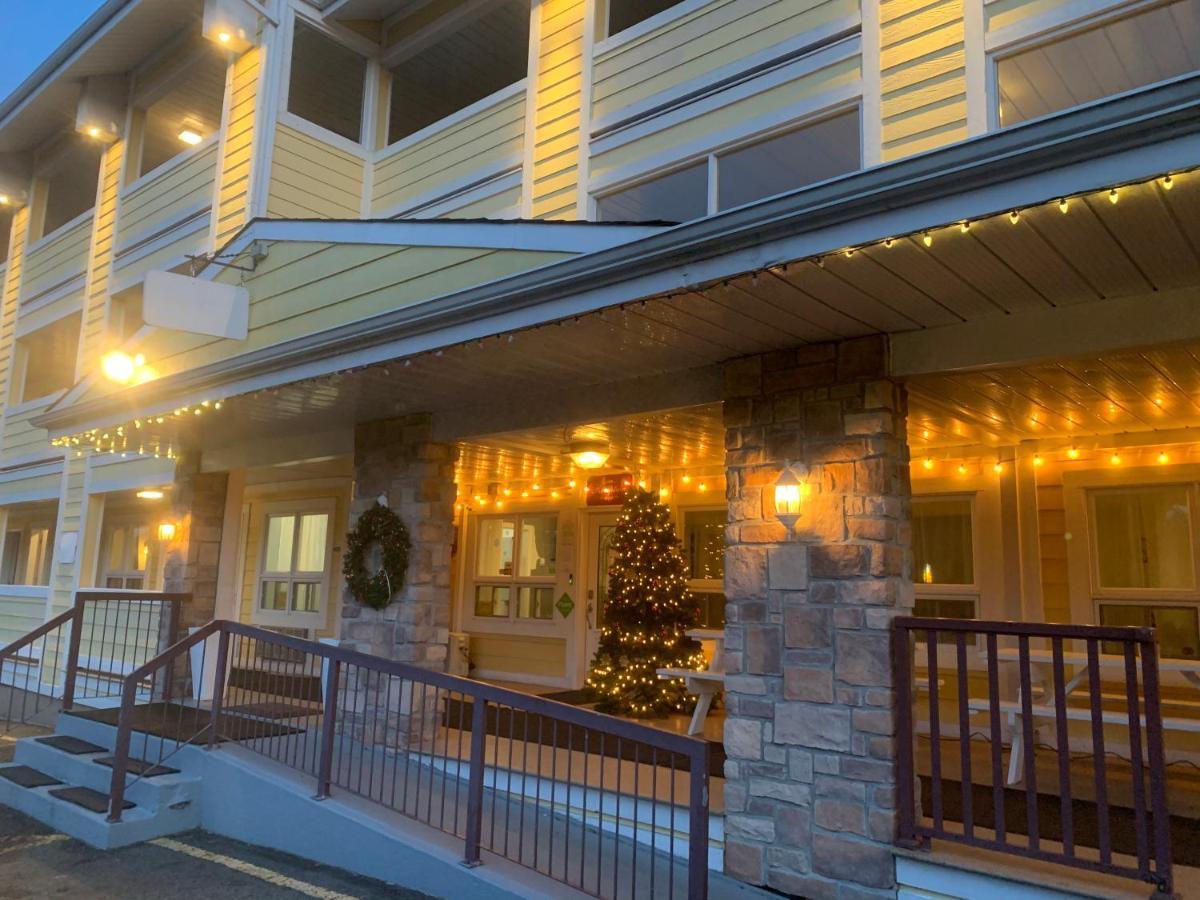 Hotel And Suites Les Laurentides Saint-Sauveur-des-Monts Eksteriør billede