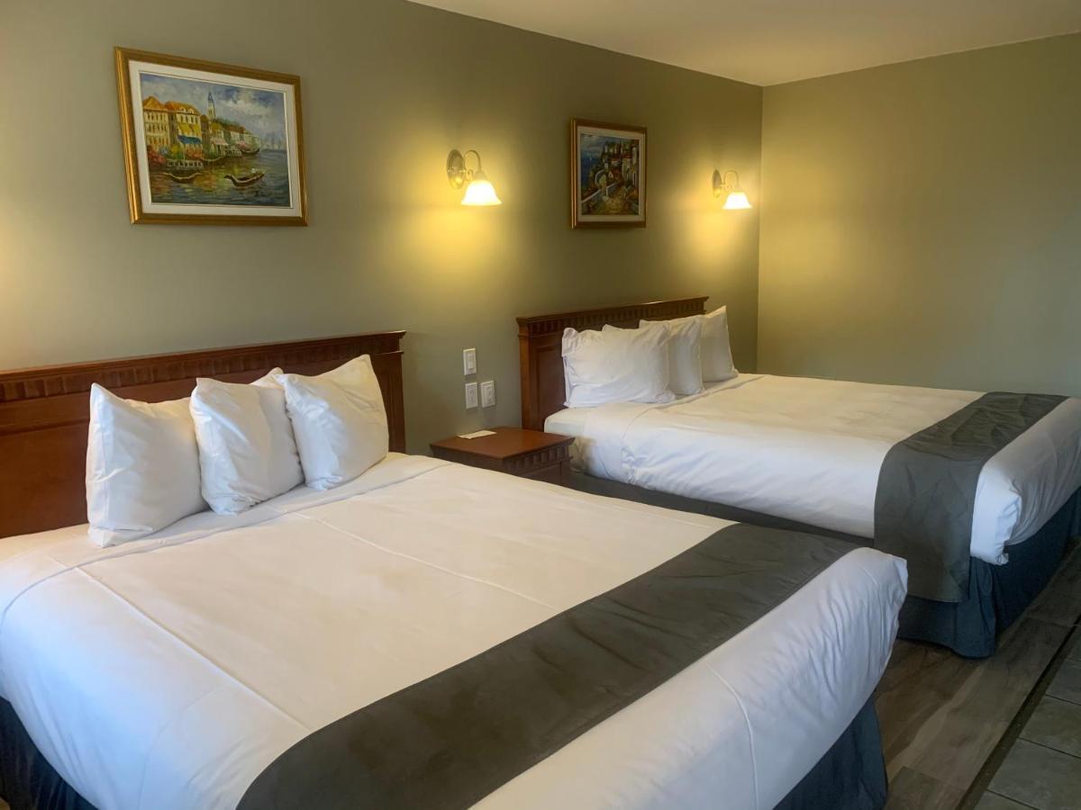 Hotel And Suites Les Laurentides Saint-Sauveur-des-Monts Eksteriør billede